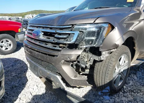 2018 Ford Expedition Xlt z USA, uszkodzony, nr VIN 1FMJU1JT6JEA36007